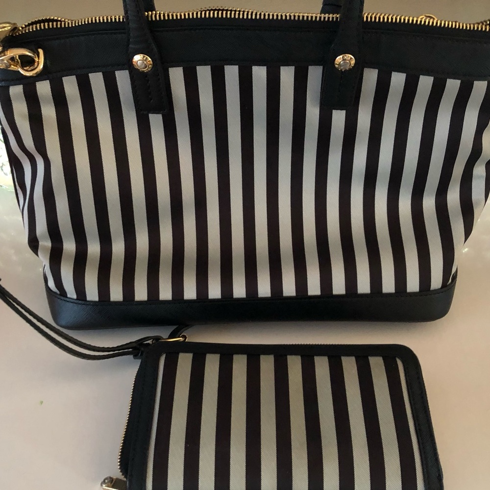 Henri Bendel West 57th Centennial Stripes Bag - Picture 4 of 4